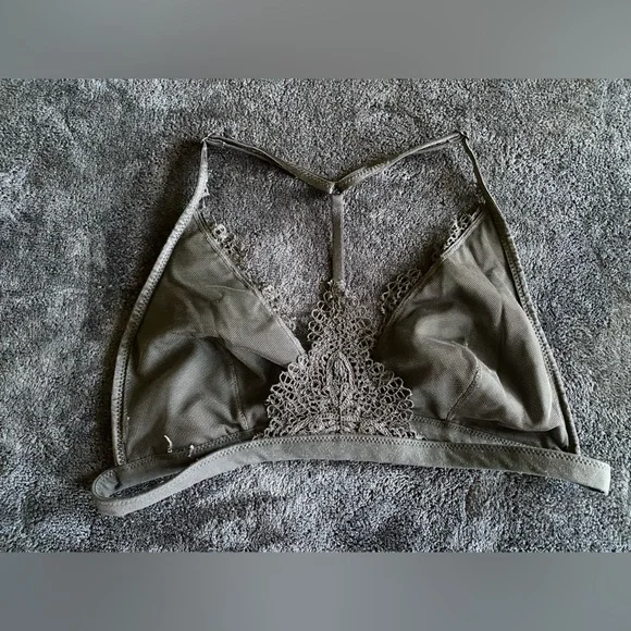 VS Bralette - Picture 2 of 2